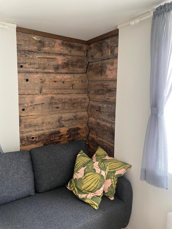 Entire Renovated Apartment From 1780 With Kitchen, Bath, Bedroom, And Living Room In Skuteviken Μπέργκεν Εξωτερικό φωτογραφία