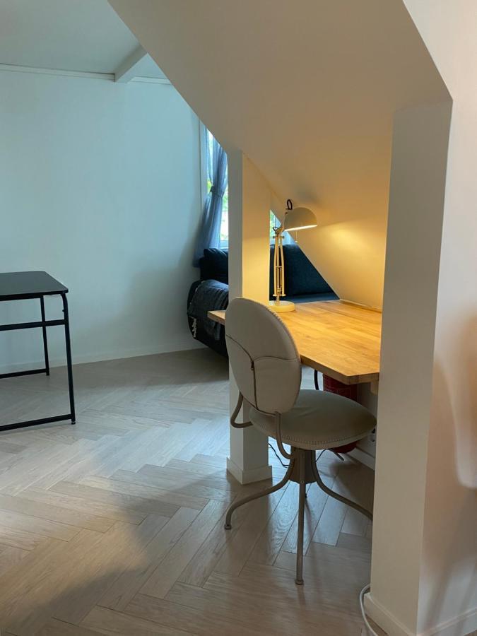 Entire Renovated Apartment From 1780 With Kitchen, Bath, Bedroom, And Living Room In Skuteviken Μπέργκεν Εξωτερικό φωτογραφία