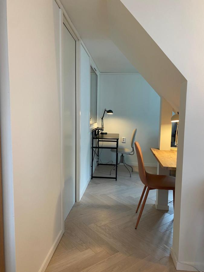 Entire Renovated Apartment From 1780 With Kitchen, Bath, Bedroom, And Living Room In Skuteviken Μπέργκεν Εξωτερικό φωτογραφία