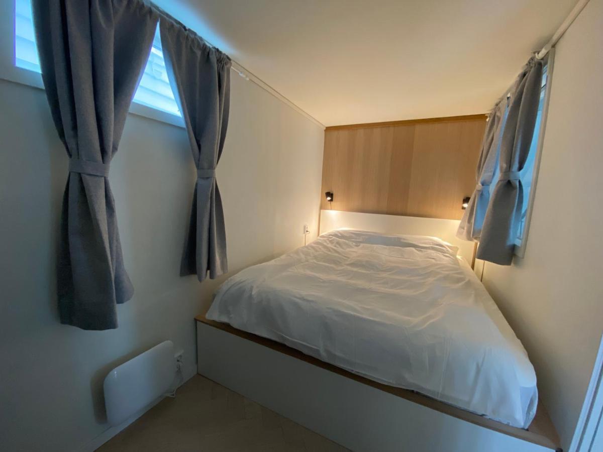 Entire Renovated Apartment From 1780 With Kitchen, Bath, Bedroom, And Living Room In Skuteviken Μπέργκεν Εξωτερικό φωτογραφία