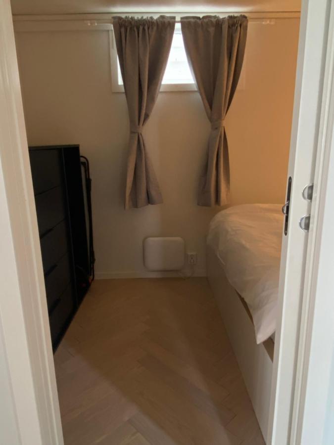 Entire Renovated Apartment From 1780 With Kitchen, Bath, Bedroom, And Living Room In Skuteviken Μπέργκεν Εξωτερικό φωτογραφία